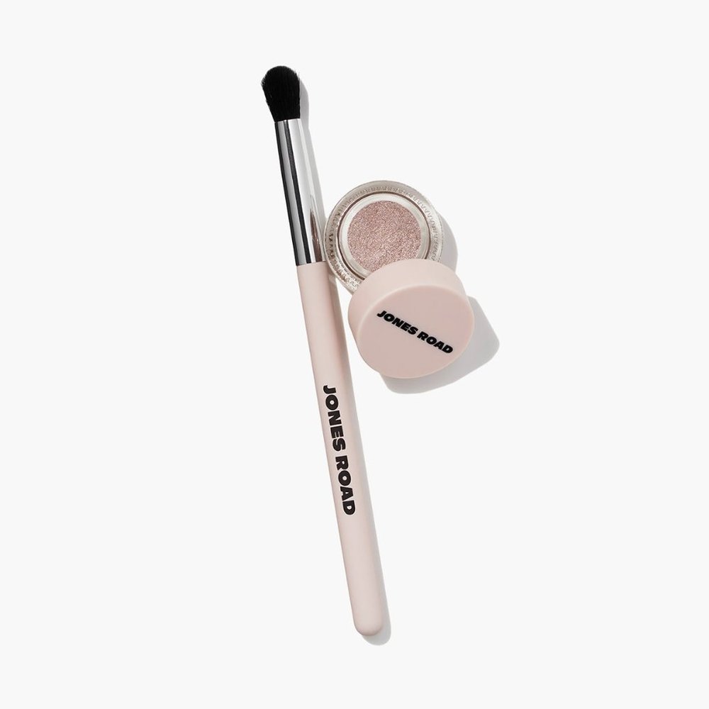 Jones Road - The Eye Blending Brush (Soft Focus) - Brand New